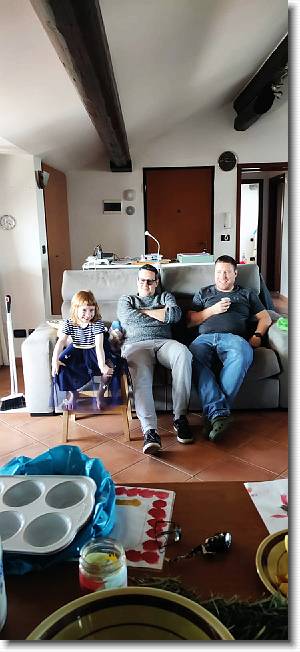 Clicca per scorrere le foto originali ingrandite